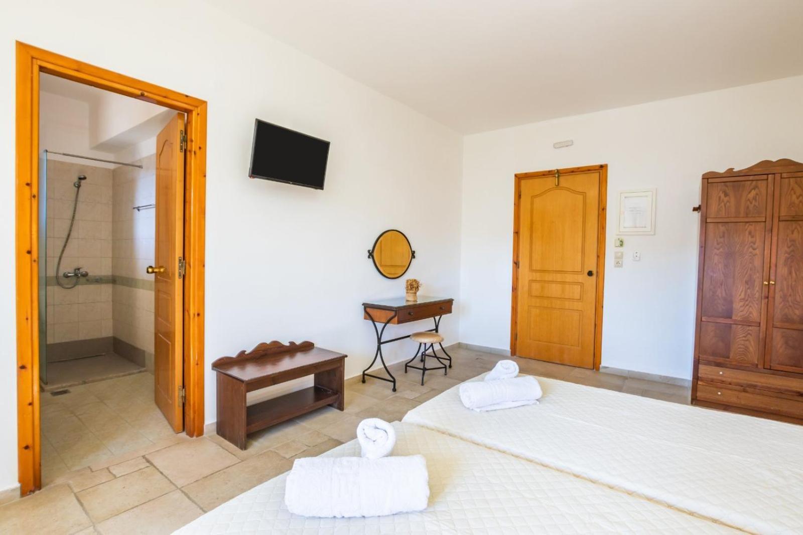 Petra Studios Karpathos Extérieur photo