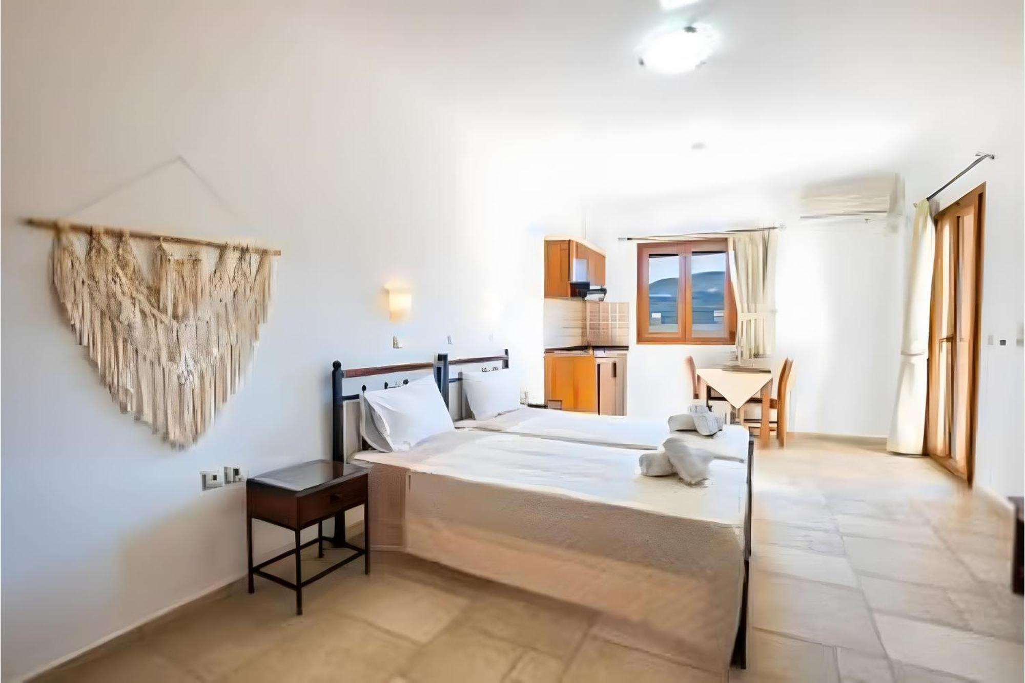 Petra Studios Karpathos Extérieur photo